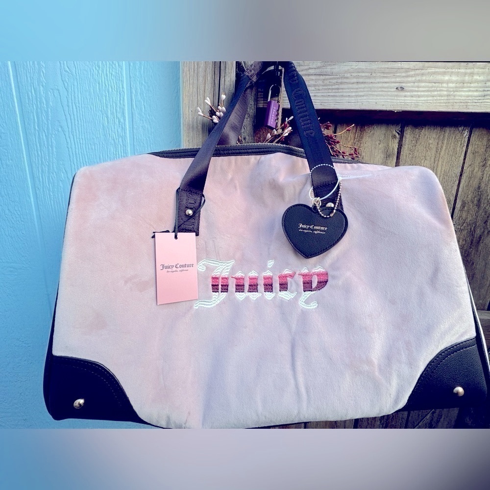 Juicy Couture Retro Vibe Weekender Bag
